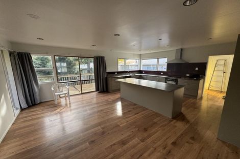 Photo of property in 28 Halver Road, Hillpark, Auckland, 2102