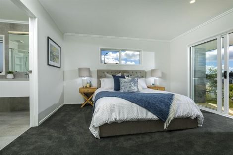 Photo of property in 17 Podgora Avenue, Kumeu, 0810