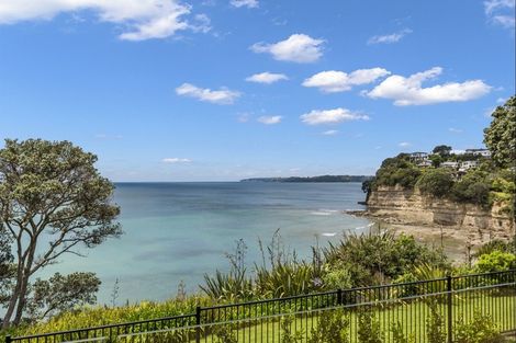 Photo of property in 12 Elgin Place, Red Beach, 0932