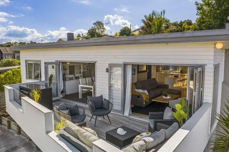 Photo of property in 2/21 Hythe Terrace, Mairangi Bay, Auckland, 0630