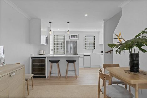 Photo of property in 1/97b Mokoia Road, Birkenhead, Auckland, 0626