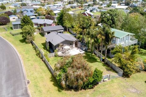 Photo of property in 29 Oyster Drive, Cooks Beach, Whitianga, 3591