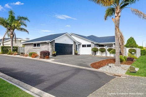 Photo of property in 60a The Boulevard, Papamoa Beach, Papamoa, 3118