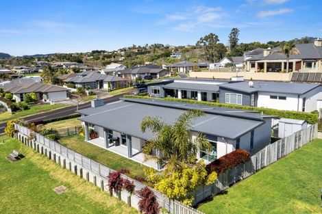 Photo of property in 6 Louise Drive, Ohauiti, Tauranga, 3112