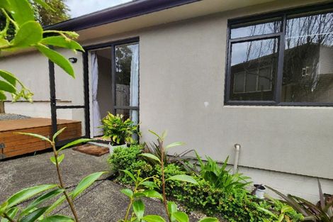 Photo of property in 63 Medallion Drive, Oteha, Auckland, 0632