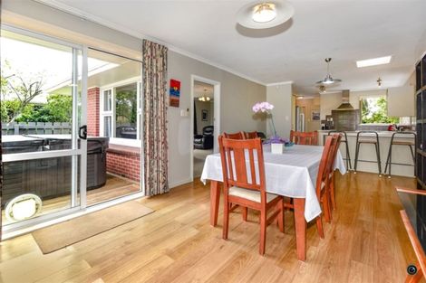 Photo of property in 27 Longmuir Street, Ilam, Christchurch, 8041