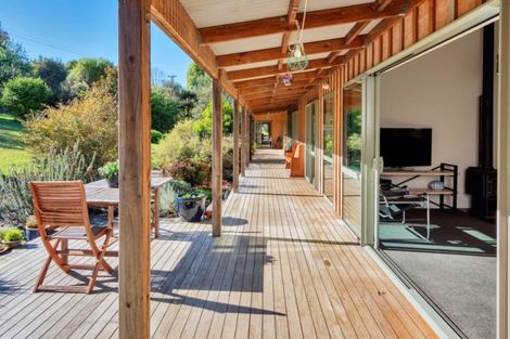 Photo of property in 786 Sandspit Road, Warkworth, 0982