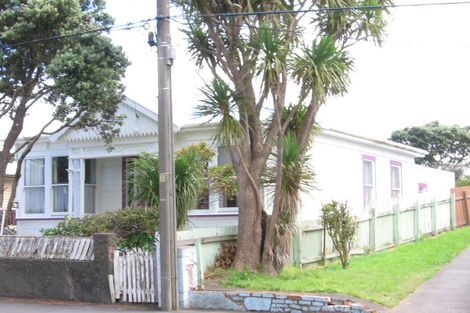 Photo of property in 24 Lavaud Street, Berhampore, Wellington, 6023