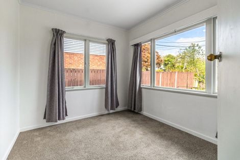 Photo of property in 21 Routley Drive, Glen Eden, Auckland, 0602