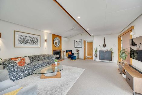 Photo of property in 42 Church Road, Taradale, Napier, 4112