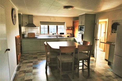 Photo of property in 24 Cedar Crescent, Feilding, 4702