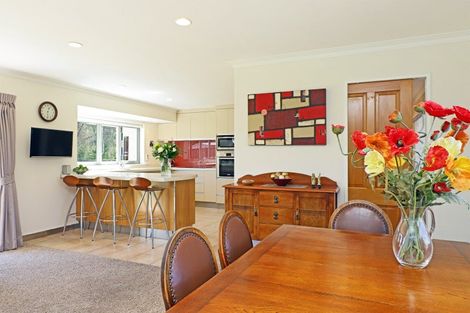 Photo of property in 28 Kensington Drive, Taradale, Napier, 4112