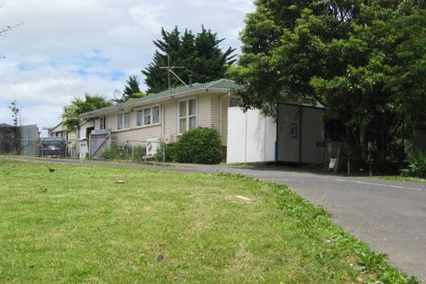 Photo of property in 56 Kemble Close, Mangere, Auckland, 2022