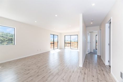 Photo of property in 8 Myra G Place, Stanmore Bay, Whangaparaoa, 0932