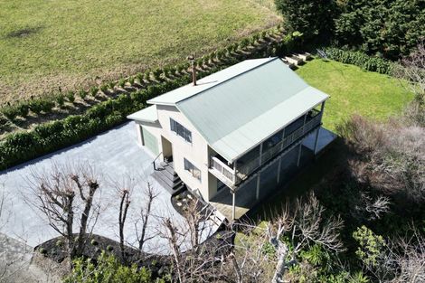 Photo of property in 172 Paraite Road, Paraite, New Plymouth, 4373