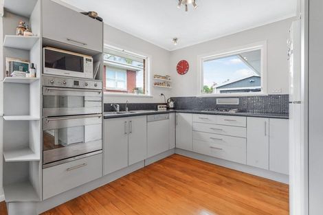 Photo of property in 17 Hamblyn Crescent, Nawton, Hamilton, 3200