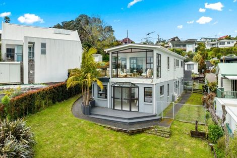 Photo of property in 10 Ardern Avenue, Stanmore Bay, Whangaparaoa, 0932