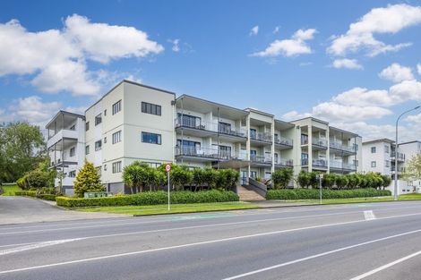 Photo of property in 8/128 Stancombe Road, Flat Bush, Auckland, 2016