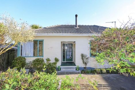 Photo of property in 14 Aorangi Road, Bryndwr, Christchurch, 8053