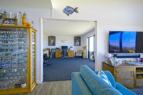 Photo of property in 8 Racecourse Terrace Rise, Hokitika, 7882