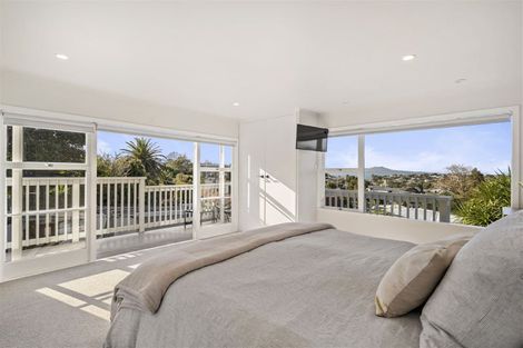 Photo of property in 1/306 Beach Road, Campbells Bay, Auckland, 0630