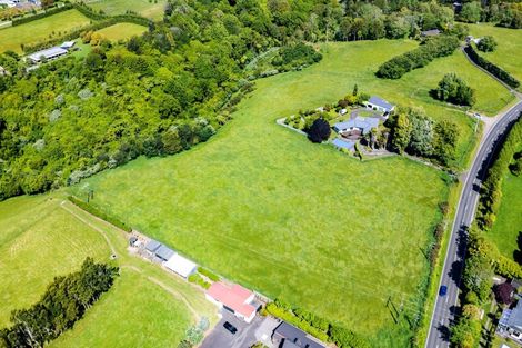 Photo of property in 203 Henwood Road, Westgate, 0814