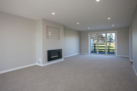 Photo of property in 10 Tucker Close, Leamington, Cambridge, 3432