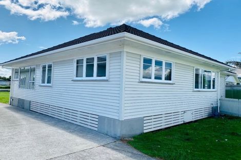 Photo of property in 120 Cutfield Road, Westown, New Plymouth, 4310