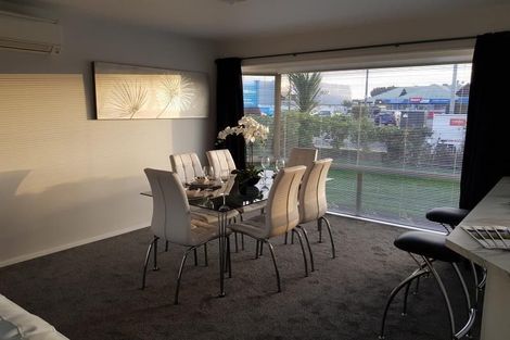 Photo of property in 51 Queenspark Drive, Parklands, Christchurch, 8083