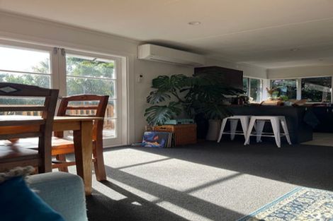 Photo of property in 23 Imperial Place, Henderson, Auckland, 0612