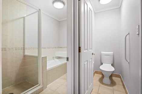 Photo of property in 1 Dunbarton Drive, Ranui, Auckland, 0612