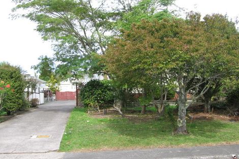 Photo of property in 1/3 Marlene Avenue, Te Atatu South, Auckland, 0610