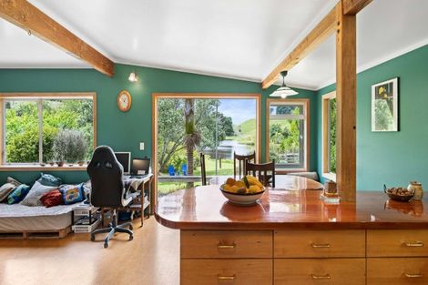 Photo of property in 2447 Port Waikato-waikaretu Road, Waikaretu, Tuakau, 2695