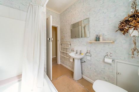 Photo of property in 18 Stellin Street, Boulcott, Lower Hutt, 5011