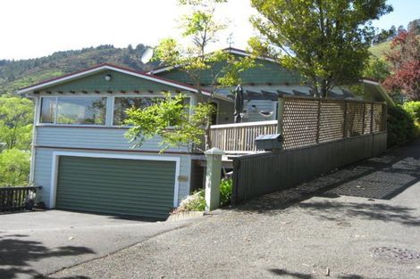 Photo of property in 1 Mayroyd Terrace, Nelson, 7010
