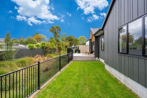 Photo of property in 17 Tarata Grove, Lansdowne, Masterton, 5810