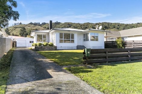 Photo of property in 91 Wood Street, Wainuiomata, Lower Hutt, 5014