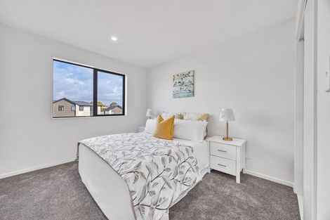 Photo of property in 49b Vera Road, Te Atatu South, Auckland, 0610