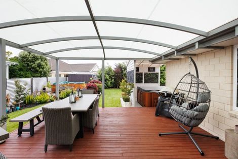 Photo of property in 3 Tennyson Avenue, Kelvin Grove, Palmerston North, 4414