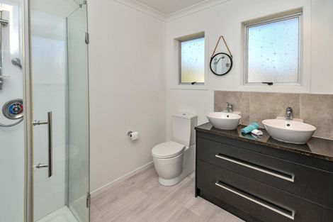 Photo of property in 1/19 Snell Avenue, Papakura, 2110