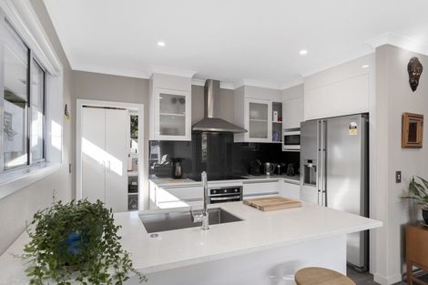 Photo of property in 6 Rochfort Crescent, Pyes Pa, Tauranga, 3112