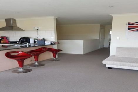 Photo of property in 16 Kauri Glen Road, Northcote, Auckland, 0627