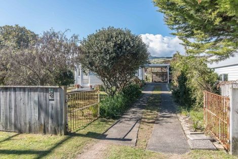 Photo of property in 37 Dale Road, Raumati South, Paraparaumu, 5032