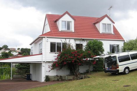 Photo of property in 8 Tetrarch Place, Totara Vale, Auckland, 0629