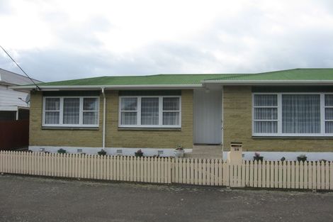 Photo of property in 38 Cambridge Street, Levin, 5510