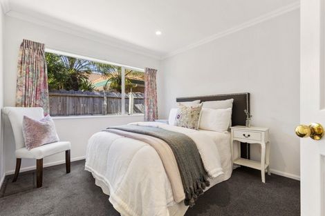 Photo of property in 9 Yarlside Place, Northpark, Auckland, 2013