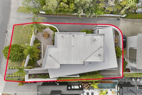 Photo of property in 11a Bournemouth Terrace, Murrays Bay, Auckland, 0630