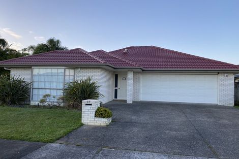 Photo of property in 39 Delmont Close, East Tamaki Heights, Auckland, 2016