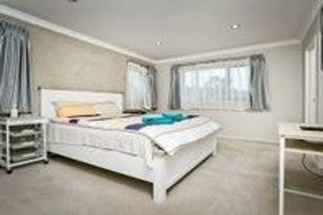 Photo of property in 62 Laurel Oak Drive, Schnapper Rock, Auckland, 0632