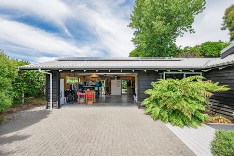 Photo of property in 4 Ferndale Drive, Waikanae, 5036